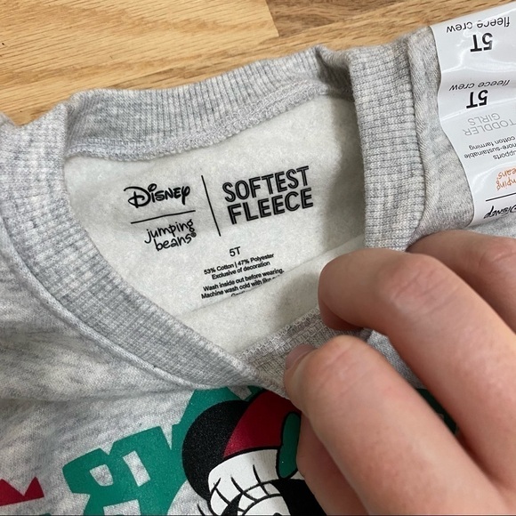 Disney Minnie Mouse Sweatshirt Christmas NWT 5T Gray Green Red - Picture 3 of 4